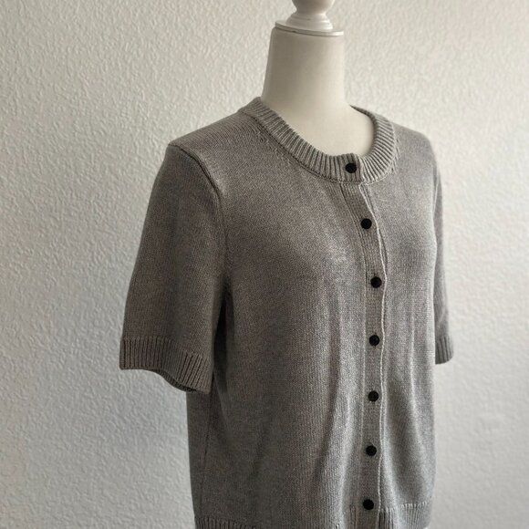 Abercrombie & Fitch Sweaters - Abercrombie & Fitch Short-Sleeve Button-Up Cardigan – Gray – Size M